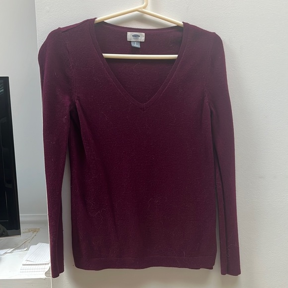 Old Navy dark fuschia sweater - Picture 1 of 3